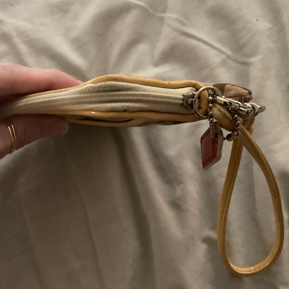 Coach Signature Accordion Zip Wristlet Wallet – Brown Canvas - Picture 7 of 13